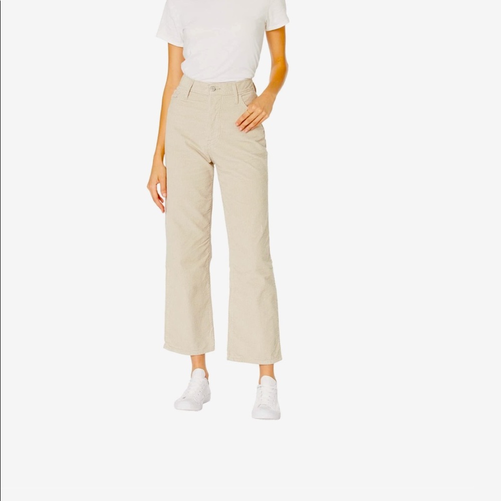 NWT Levi’s Straight Ankle Corduroy Pants